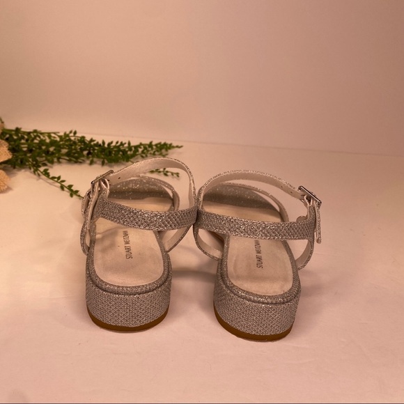 Stuart Weitzman Penelope Quarter Silver Sparkle Sandals Open Toe Fancy Size 1M - Picture 6 of 11